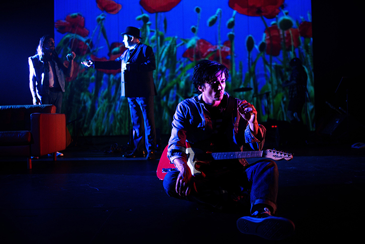 Ve Švandově divadle zavládnou Pravidla Nirvány. Oslava rockové rebelie přinese i živý koncert herecké kapely