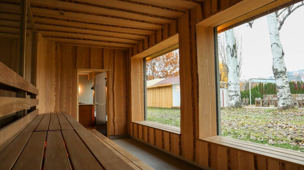 Vánoční dárek, který zahřeje tělo i duši: Dárkové vouchery do Sauny Vltava v Praze