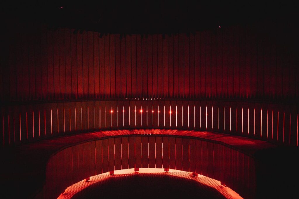 Vánoční dárek, který zahřeje tělo i duši: Dárkové vouchery do Sauny Vltava v Praze