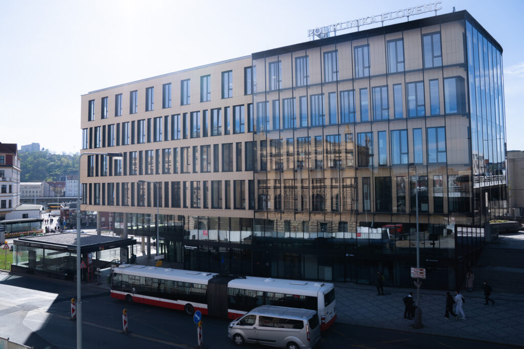 V centru Prahy vznikla moderní zdravotní péče: Poliklinika Florenc otevírá své dveře