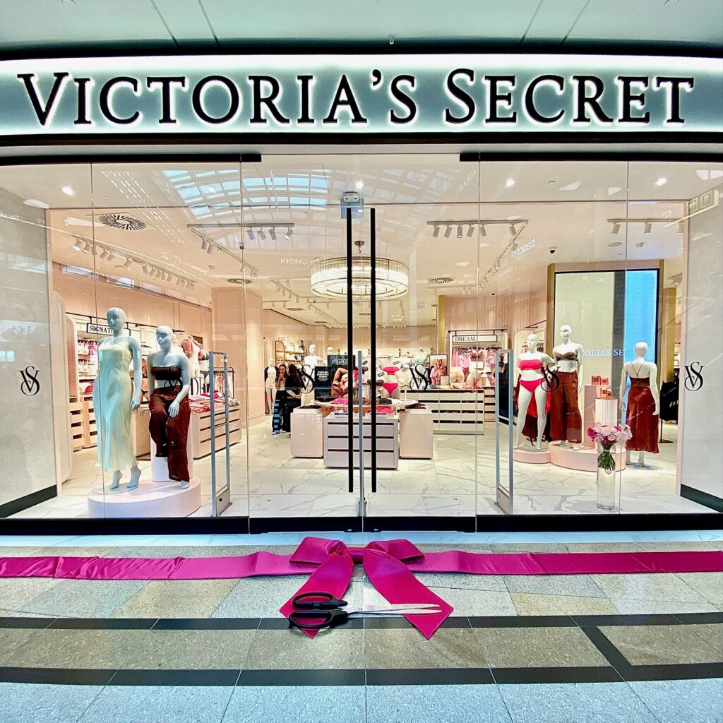 Victoria’s Secret otevírá v Palladiu. Do centra Prahy přichází ikonická adresa sebevědomé ženskosti