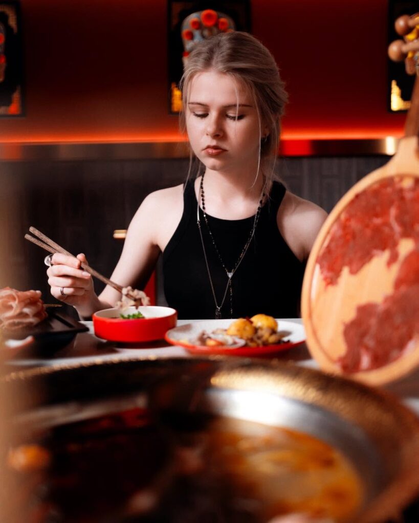 Autentický sečuánský hotpot v centru Prahy. V restauraci IN TOWN zažijete pravou Čínu všemi smysly
