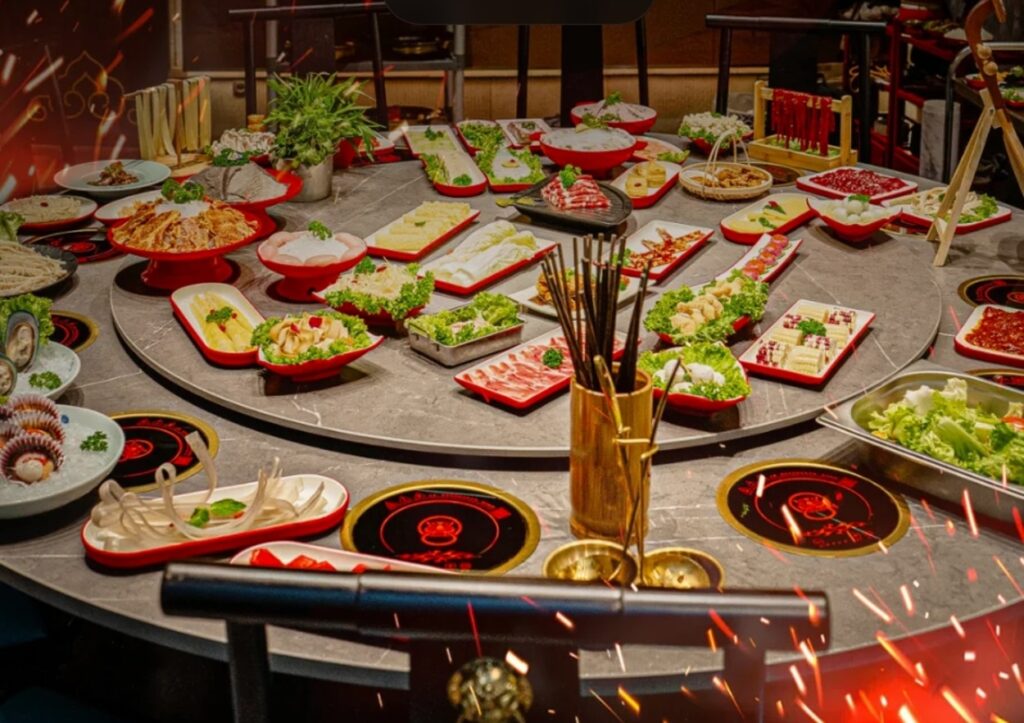Autentický sečuánský hotpot v centru Prahy. V restauraci IN TOWN zažijete pravou Čínu všemi smysly